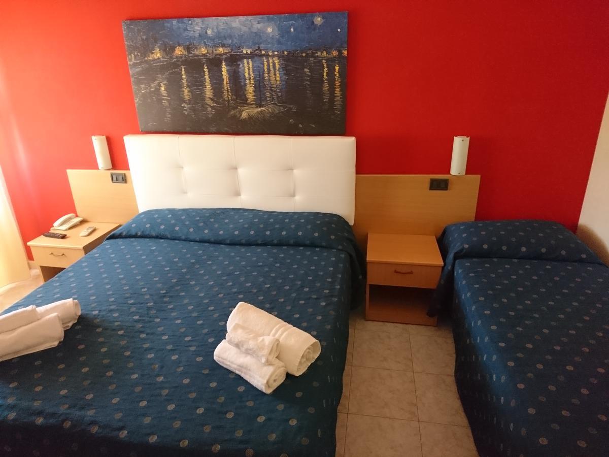Hotel Il Riccio 포르토 세자레오 외부 사진