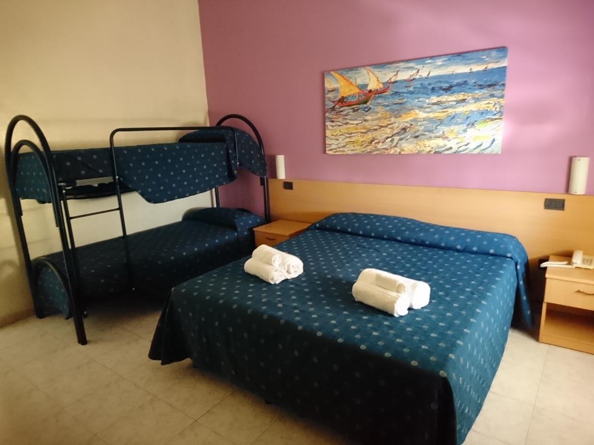 Hotel Il Riccio 포르토 세자레오 외부 사진