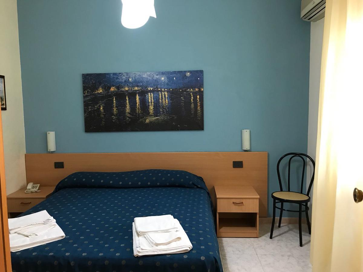 Hotel Il Riccio 포르토 세자레오 외부 사진
