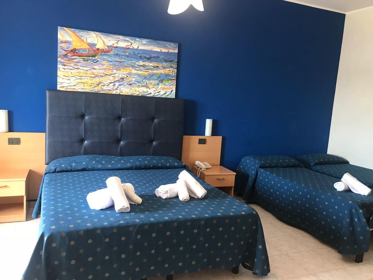 Hotel Il Riccio 포르토 세자레오 외부 사진